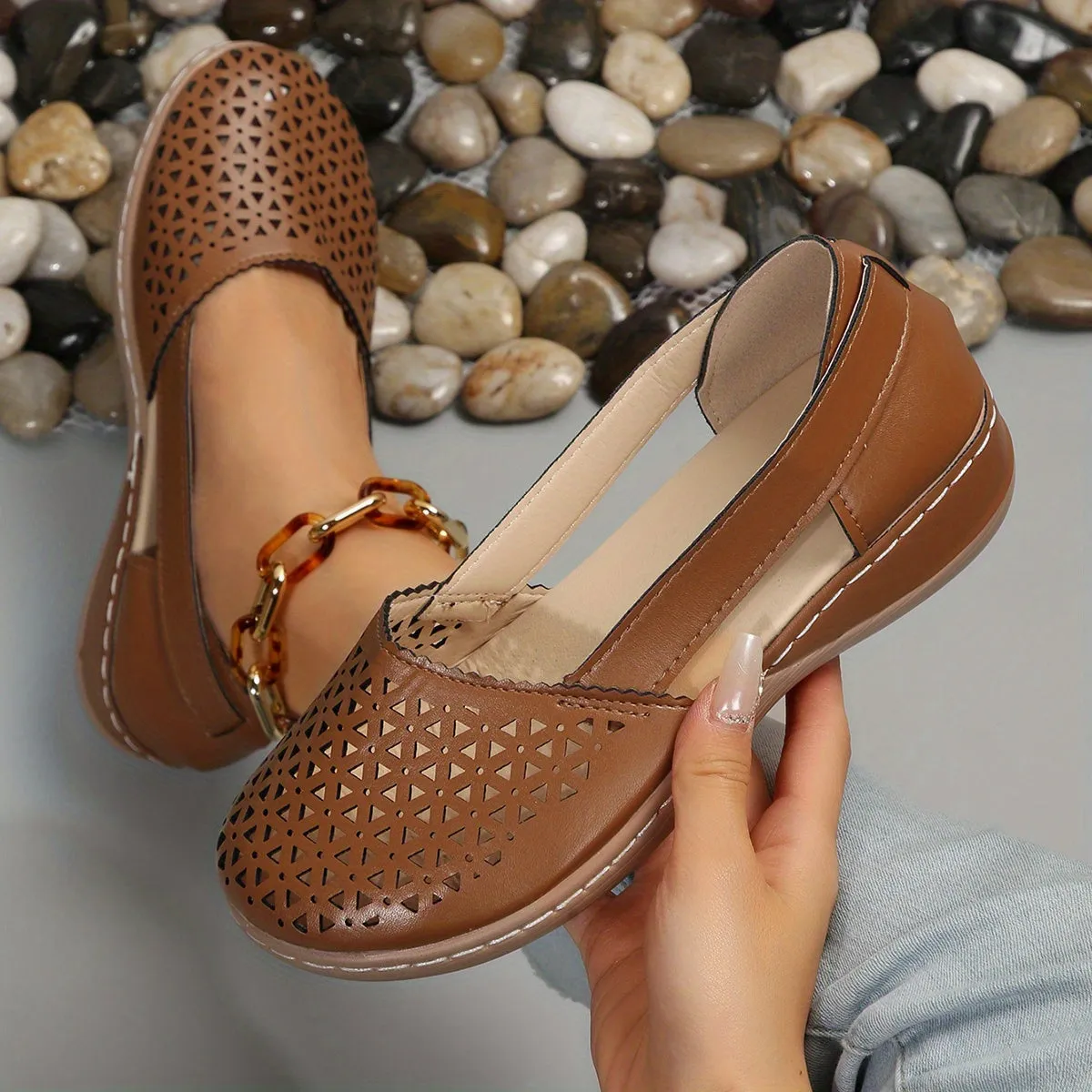 Vintage Leder Damensandalen mit Aussparung